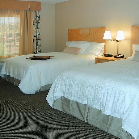 Hampton Inn & Suites Highland San Bernardino Chambre photo